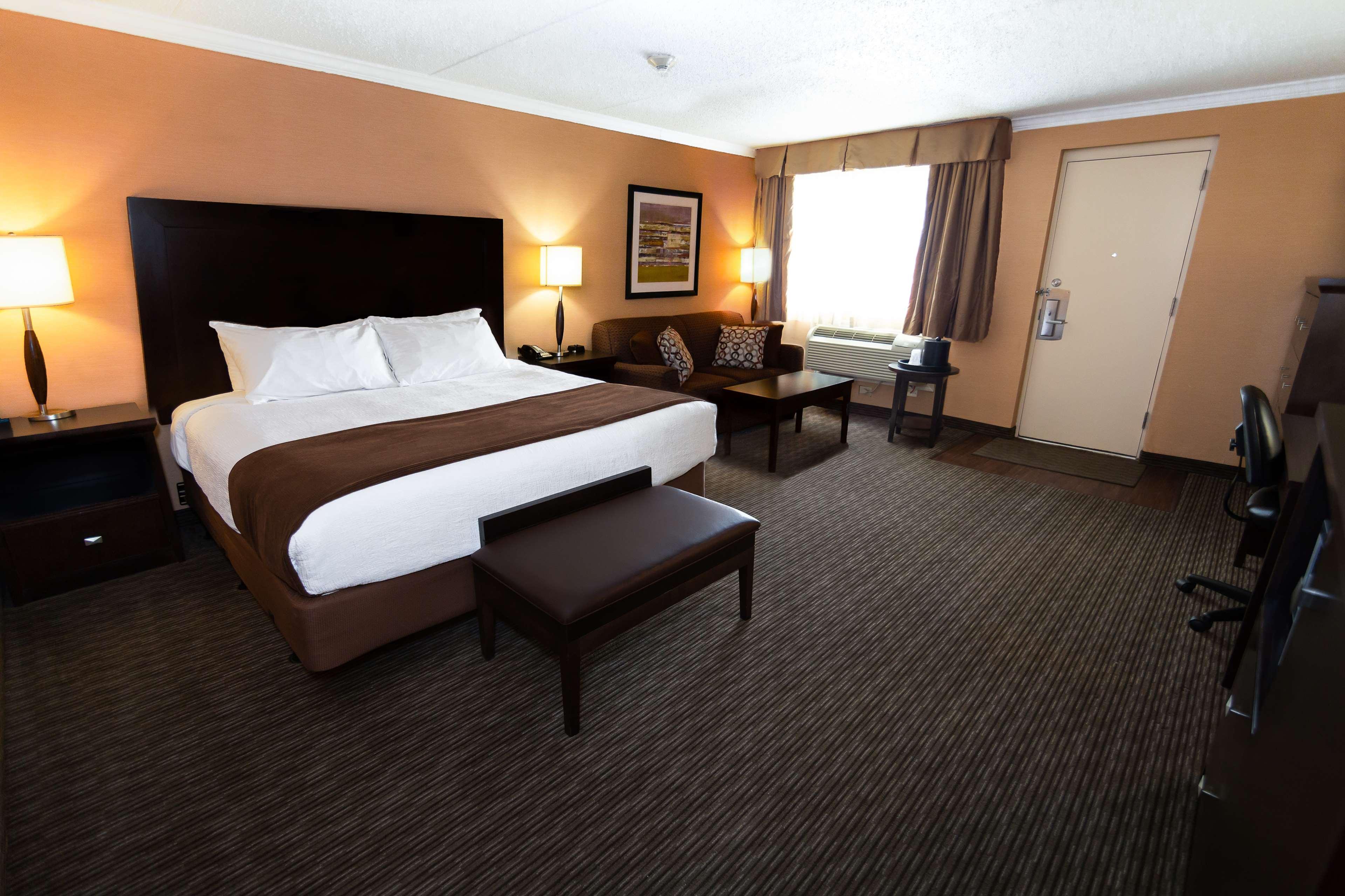 Best Western Plus Dryden Hotel And Conference Centre Екстериор снимка