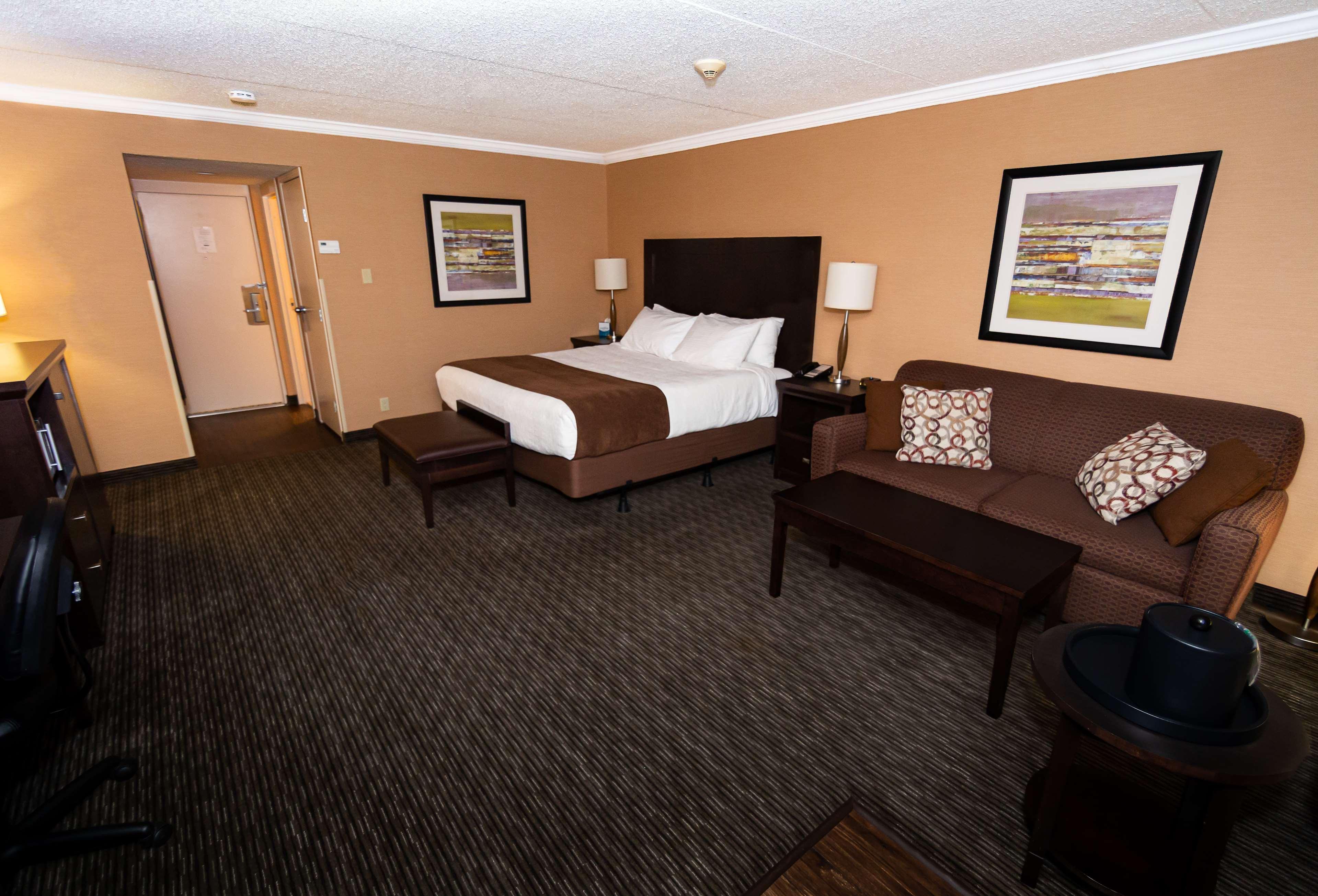 Best Western Plus Dryden Hotel And Conference Centre Екстериор снимка