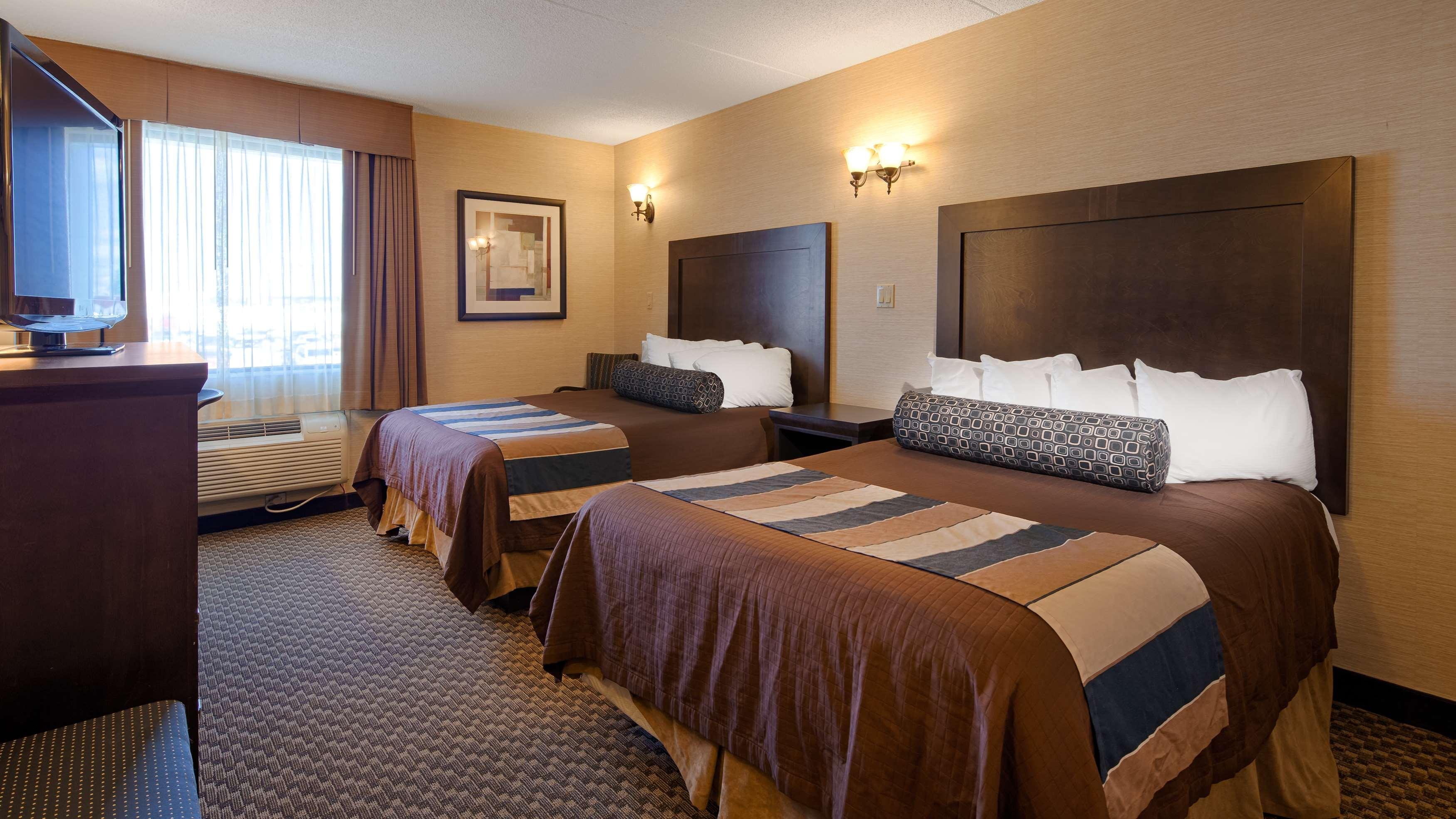 Best Western Plus Dryden Hotel And Conference Centre Екстериор снимка