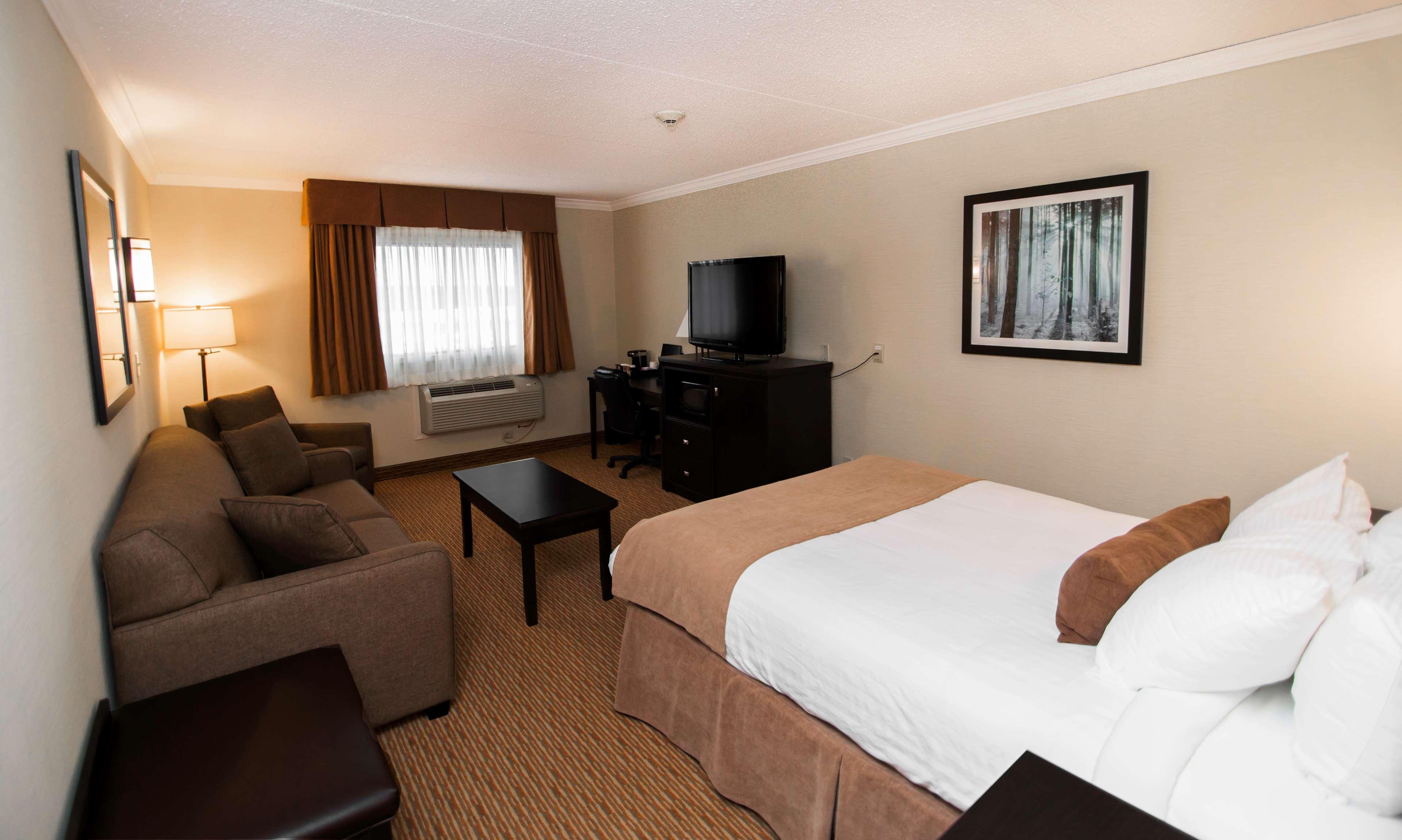 Best Western Plus Dryden Hotel And Conference Centre Екстериор снимка