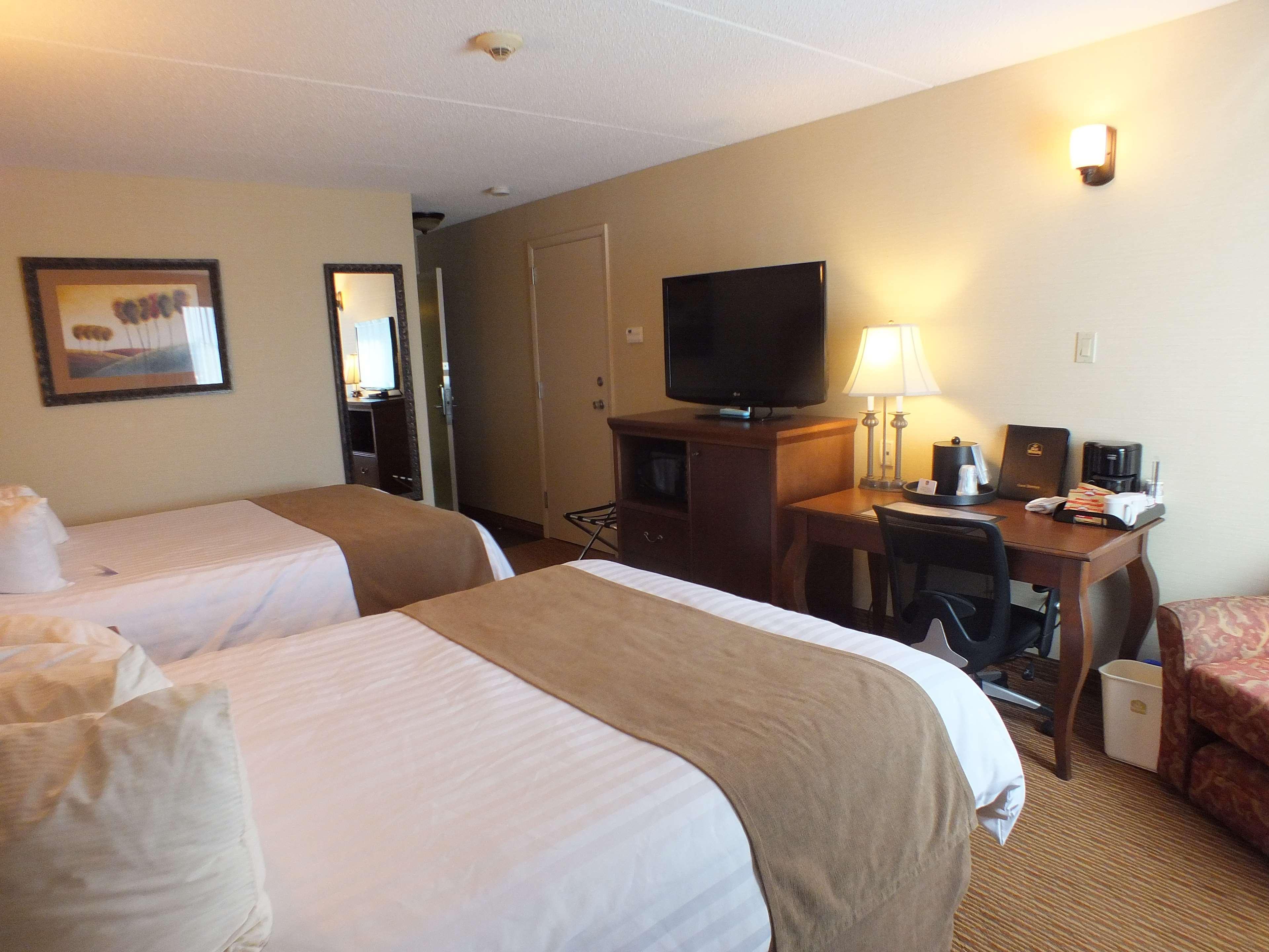 Best Western Plus Dryden Hotel And Conference Centre Екстериор снимка