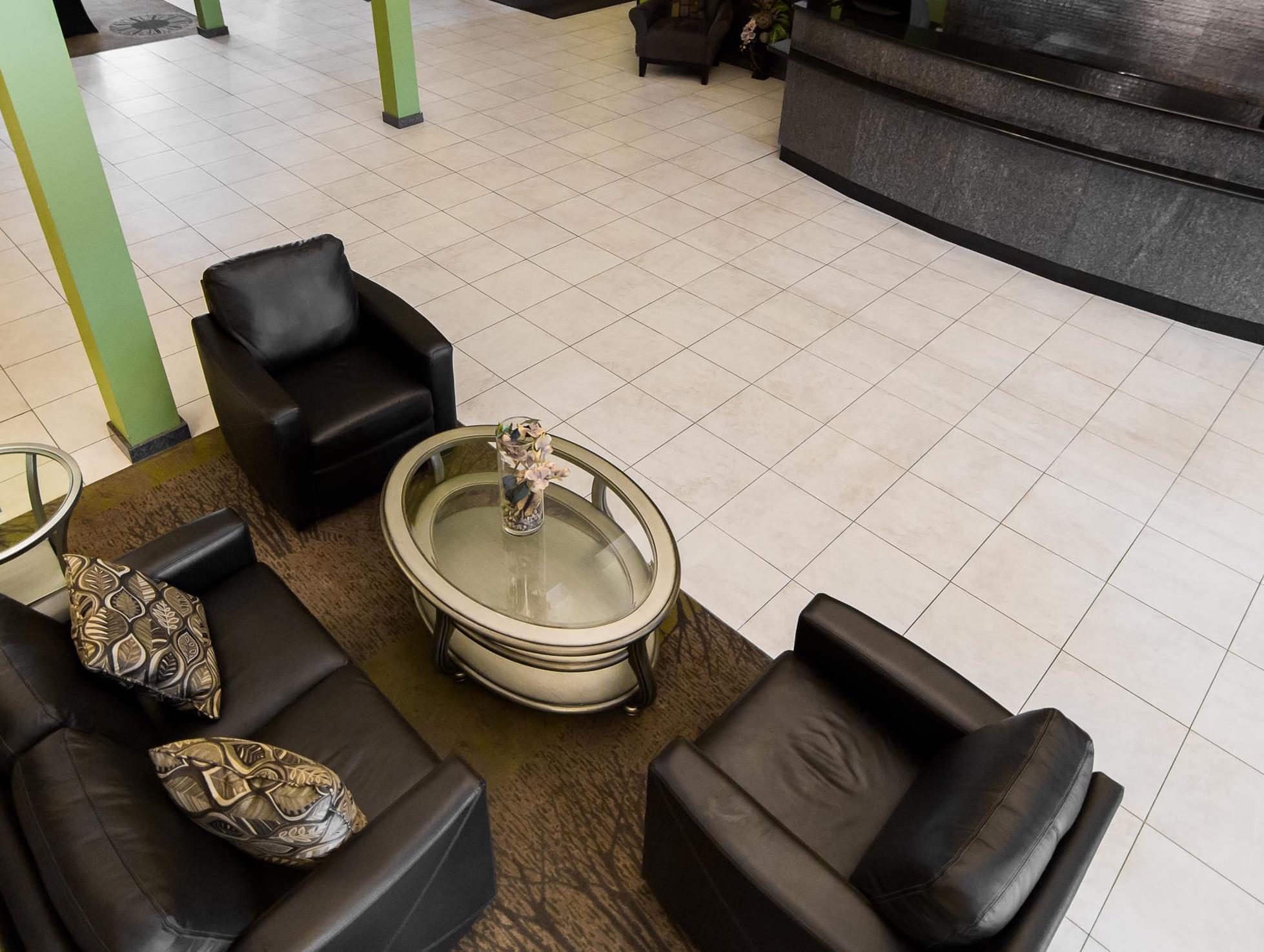 Best Western Plus Dryden Hotel And Conference Centre Екстериор снимка