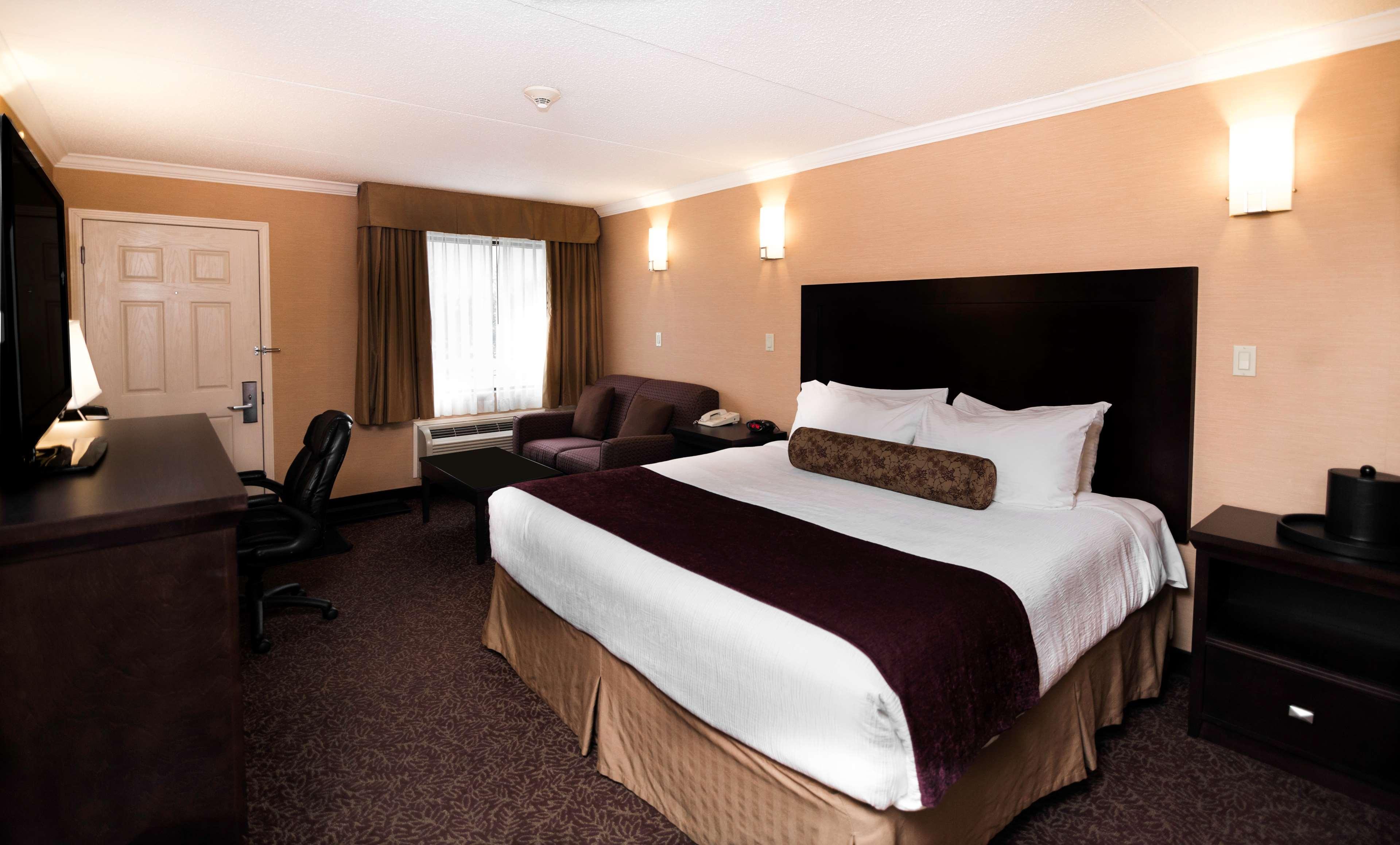 Best Western Plus Dryden Hotel And Conference Centre Екстериор снимка