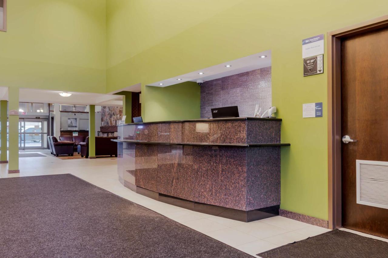Best Western Plus Dryden Hotel And Conference Centre Екстериор снимка
