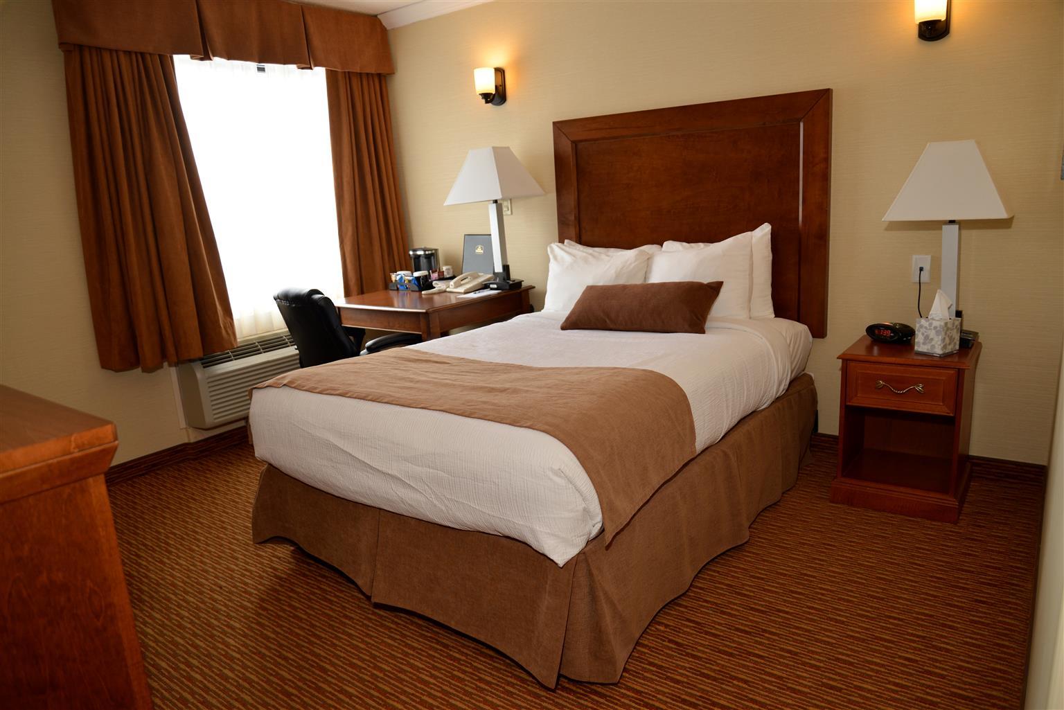 Best Western Plus Dryden Hotel And Conference Centre Екстериор снимка